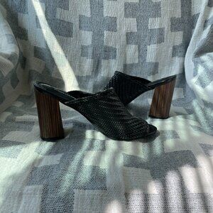 Trendy design Black Leather Woven Mule Heels Size 8.5